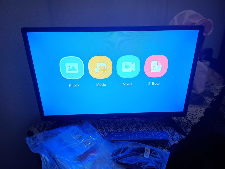TV Smart 24.8" led HD+Box Android TV