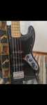 Baixo Eléctrico Squier CV 70s Jazz Bass, Com muitos acessórios