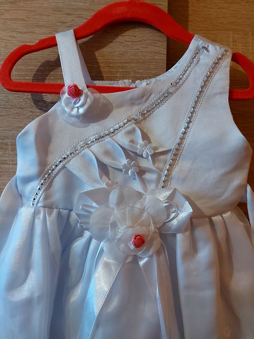 Sukienka biała koronkowa 98/104