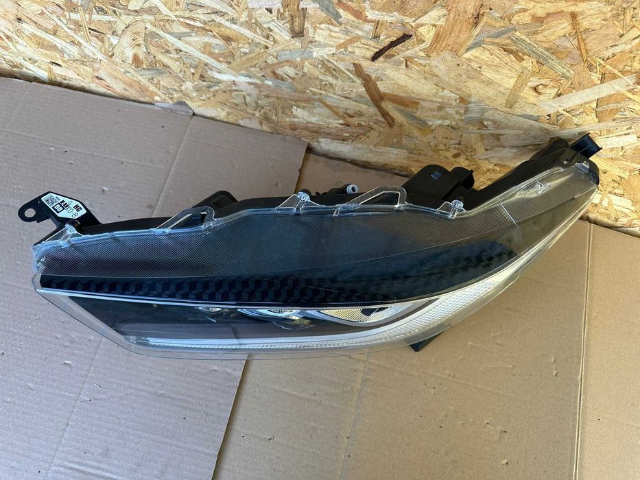 Toyota Yaris IV 4 20- Full Led lampa lewa przednia przód