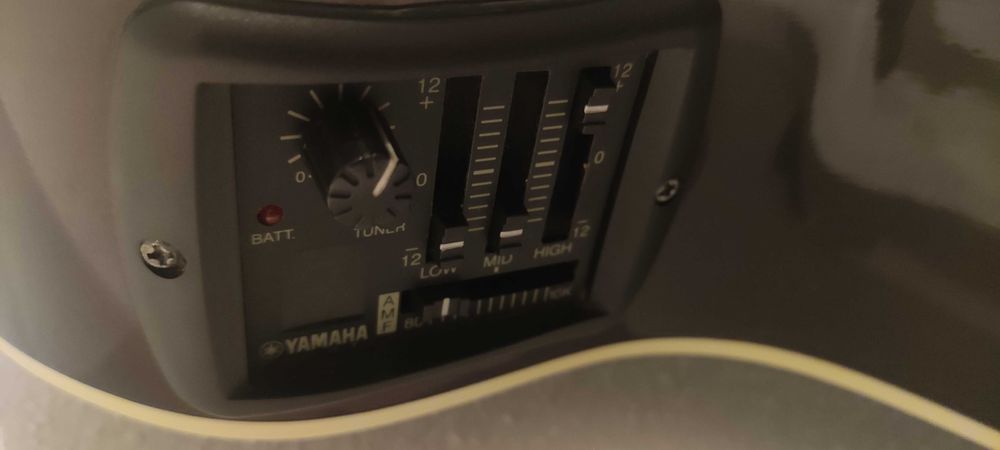 Guitarra Yamaha APX500 OVS