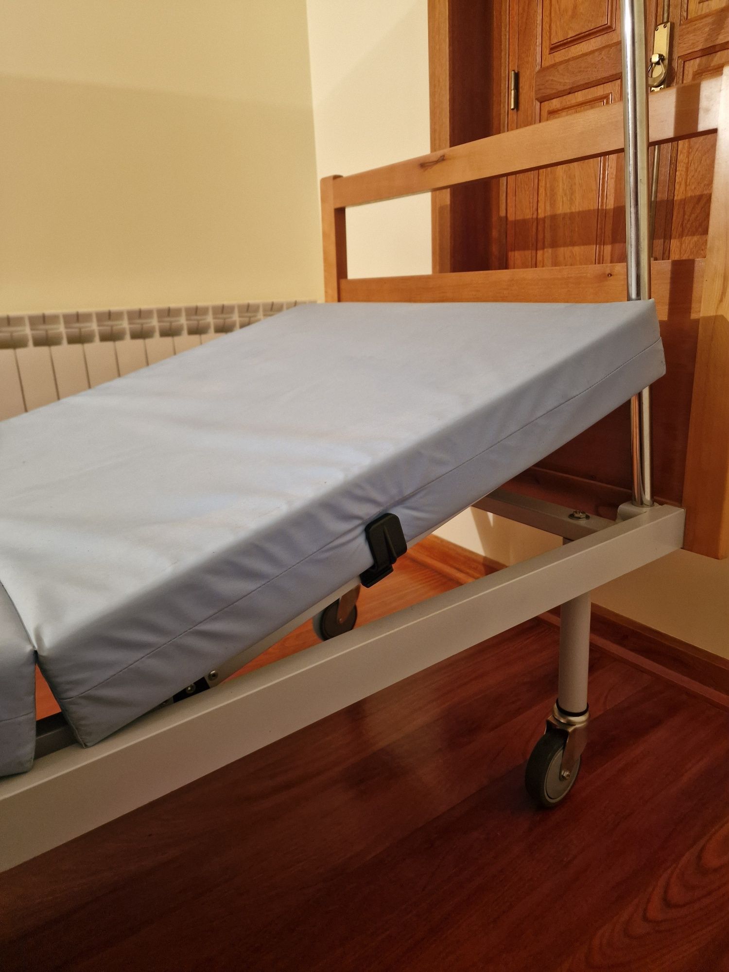 Cama ortopédica elétrica articulado
