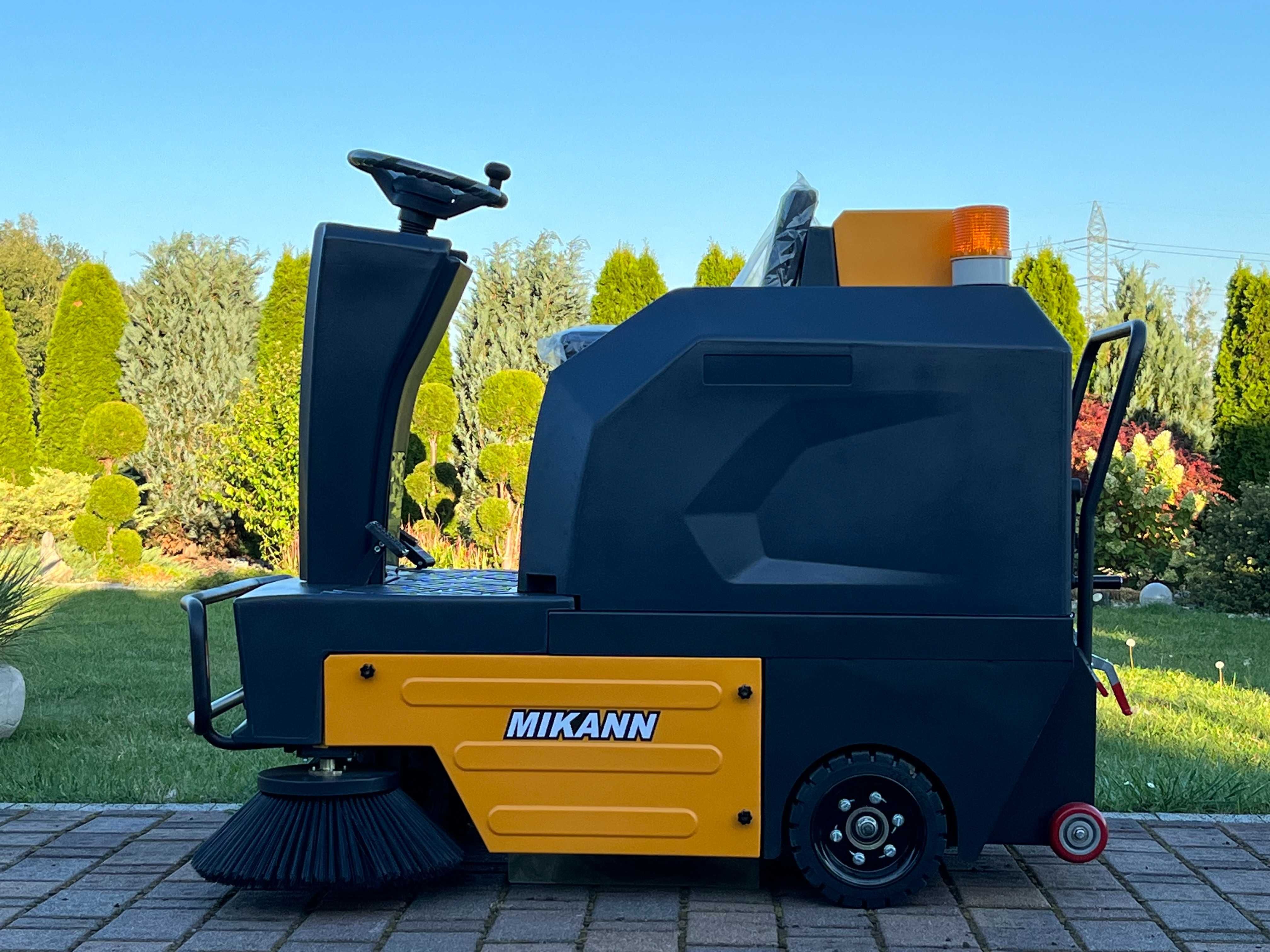 Zamiatarka Samojezdna, Mikann ME125,Karcher, Hako Japan Trak, RATY 0%