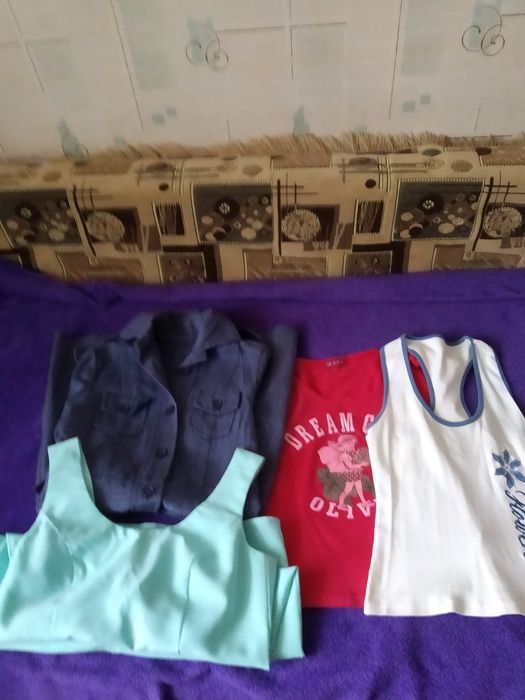 Пакет речей на дівчину -підлітка 44 розмір.