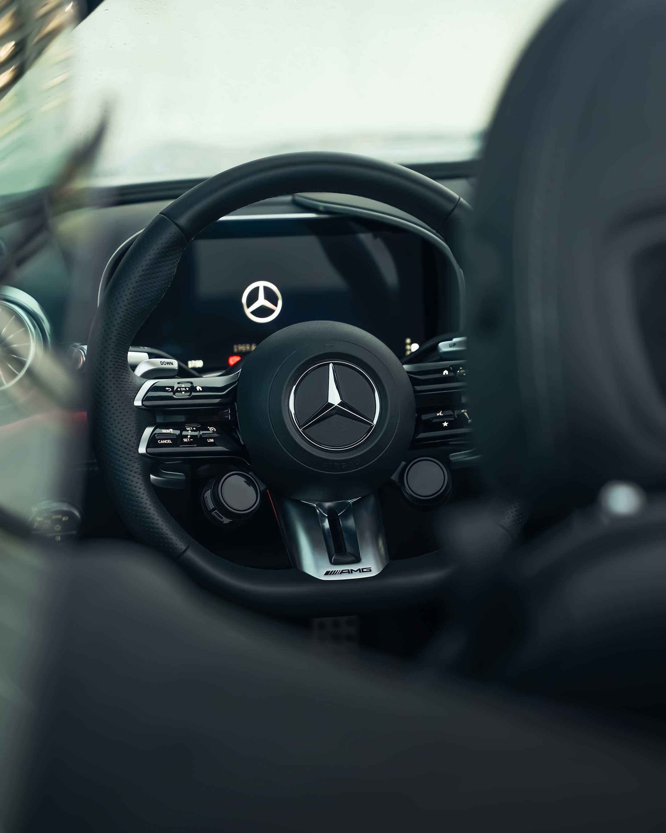 Wynajem Mercedes SL 43 AMG, Wypożyczalnia aut Premium