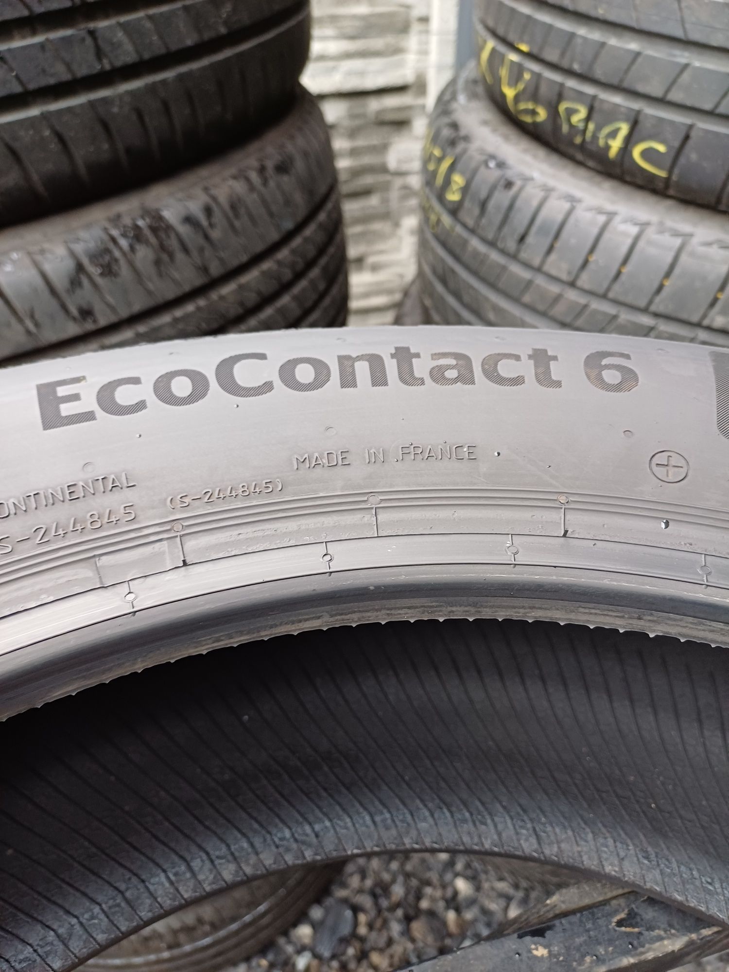 215/55/18 Sprzedam parę opon letnich Continental Eco 6