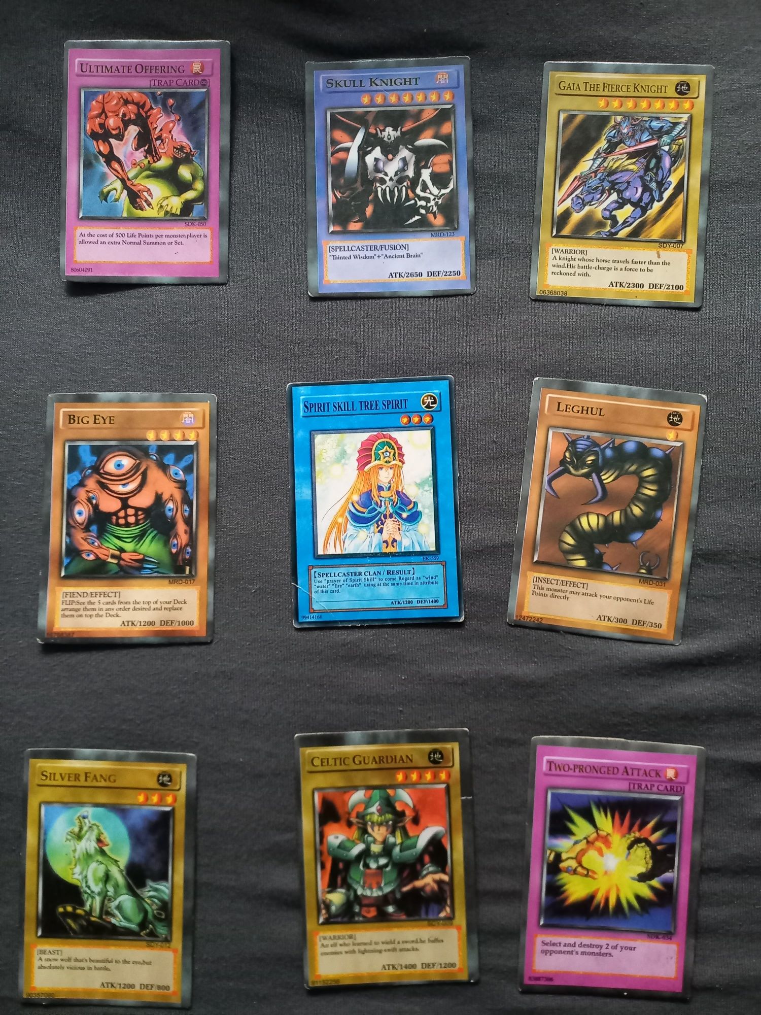 Kolekcja 25 kart Yu-Gi-Oh!