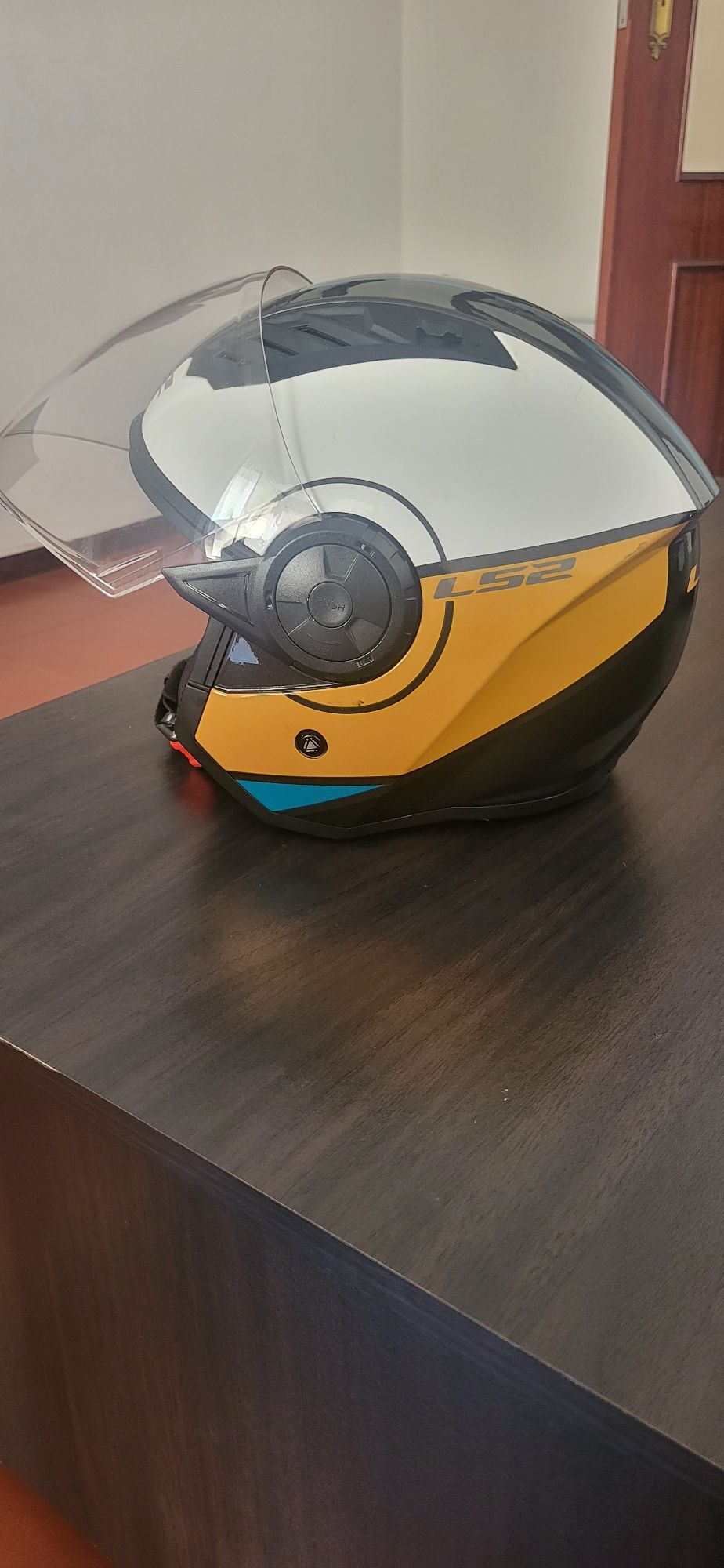 2 Capacetes helmet proteção