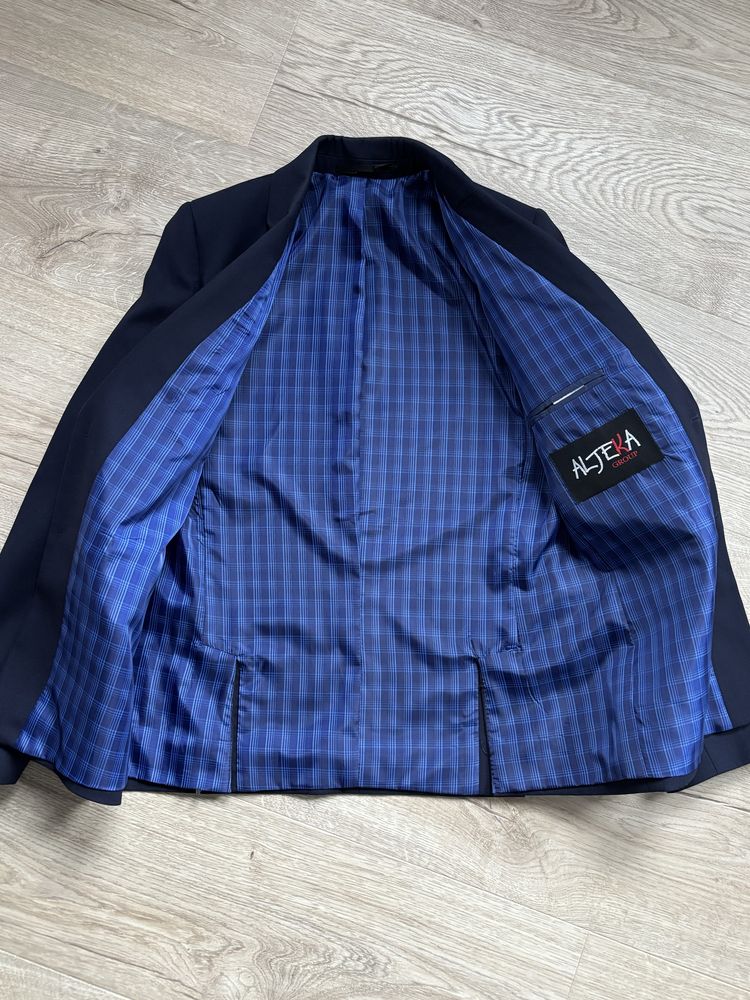 Garnitur komunia rozm 146 slim stan idealny