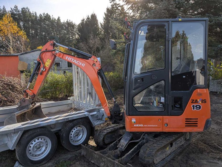 Hitachi ZX19, minikoparka 2tony, 2260 motogodzin, przyczepka