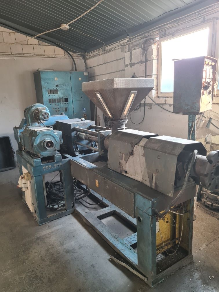 wytłaczarka metalchem 2T9/4,5