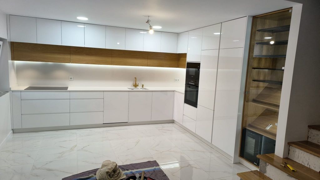 Cozinhas e roupeiros