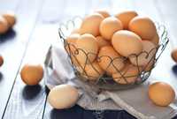 Домашние яйца - столовые, пищевые, натуральные.