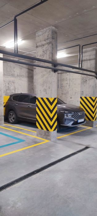 Продам парко місце