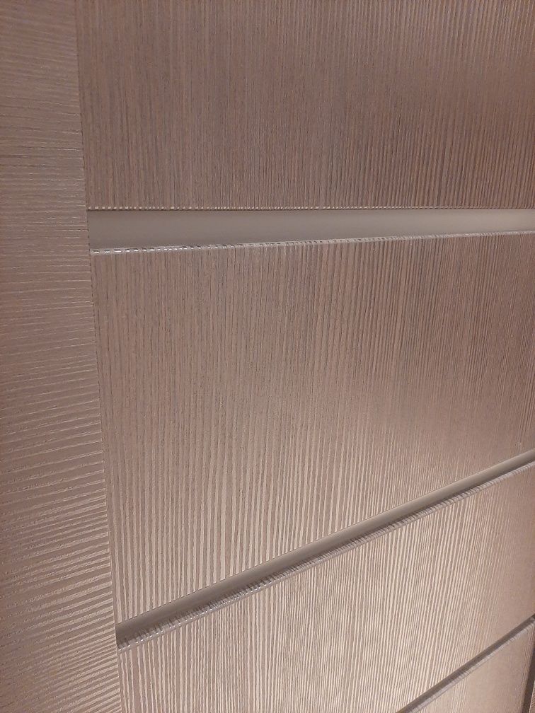 Drzwi wewnętrzne prawe,  wenge, 82x203