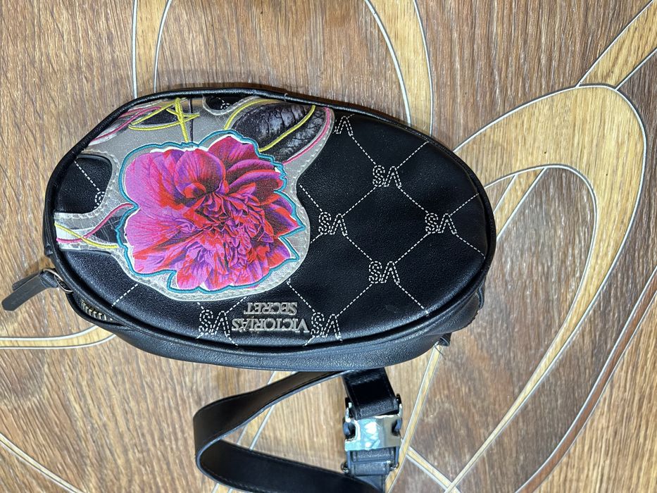 Поясна сумка бананка жіноча фірмова оригінал victoria secret