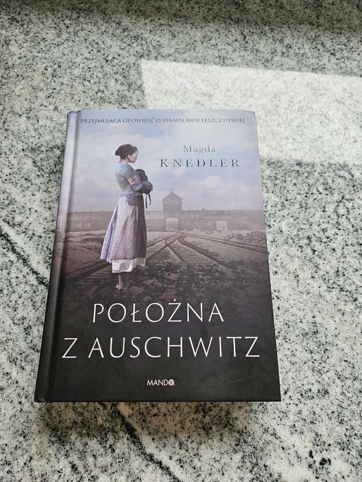 Książka położna z auschwitz