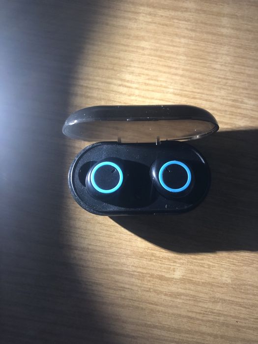 Беспроводные наушники TWS