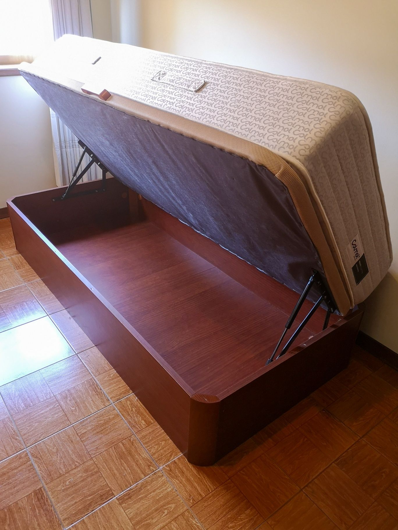 Cama de solteiro com arrumação & colchão terapêutico (190 cm x 90 cm)