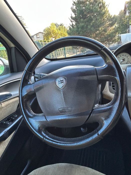 Lancia ypsilon 1.4