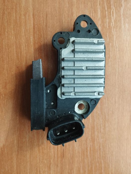 Реле регулятор напряжения Джили СК