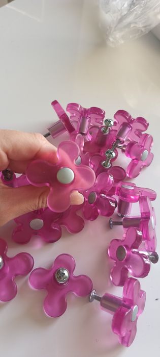 Uchwyt meblowy kwiatek, gałka w kształcie kwiatka  18 sztuk