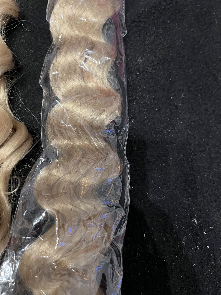 Włosy syntetyczne blond loki do przedłużania 55 cm 165g kolor 22/24