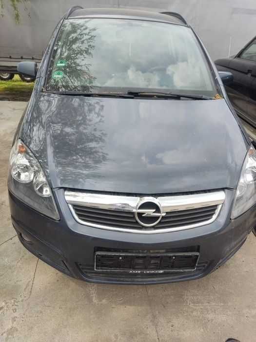 Zderzak przód Opel Zafira B lakier Z168