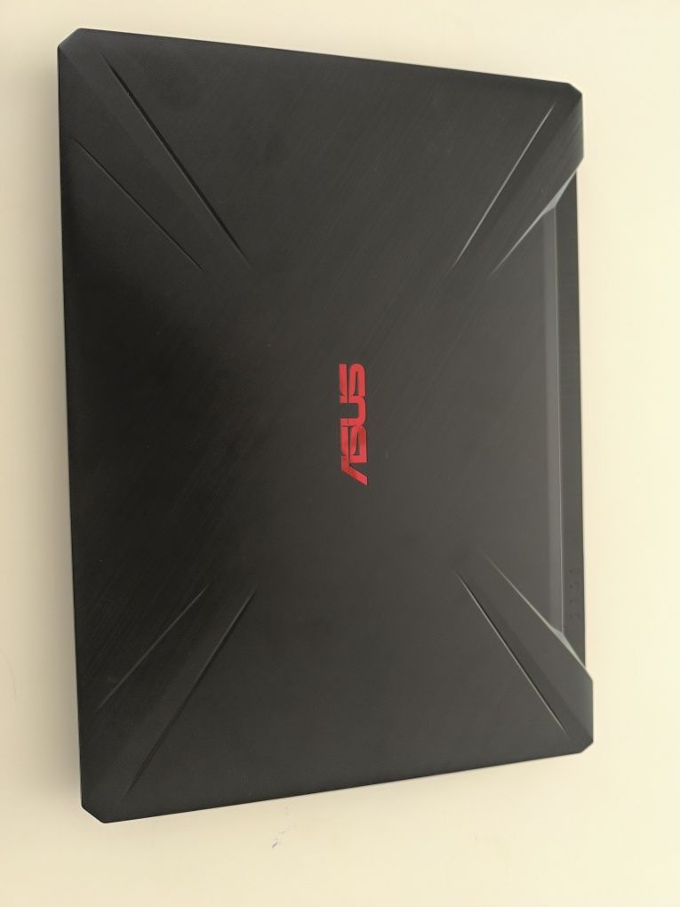 Laptop Asus tuf gaming FX505G