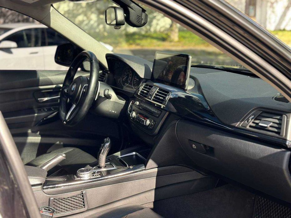 Bmw f30 328i  топова комплектація