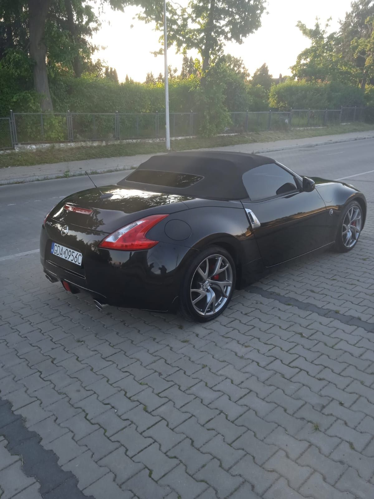 Nissan 370z roadster 2016r. 3.7 benzyna 327KM stan bdb