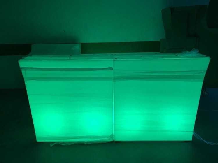 Bar com iluminação