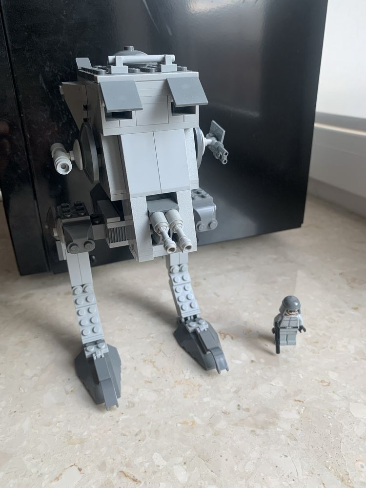 LEGO Star Wars 7657 AT-ST