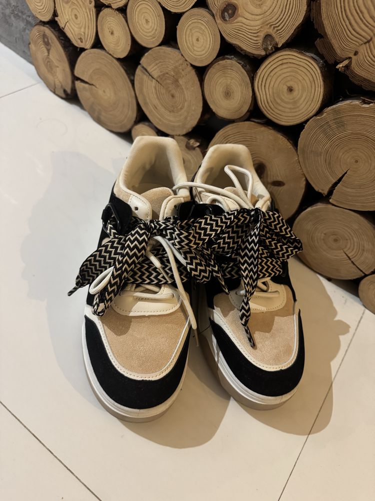 Sneakresy sznurowane Trufle Colection