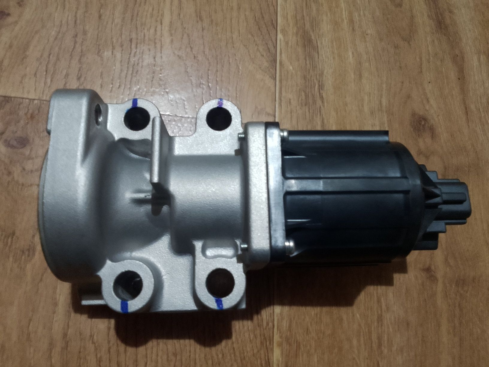 1582A483 Mitsubishi клапан egr рециркуляции газов