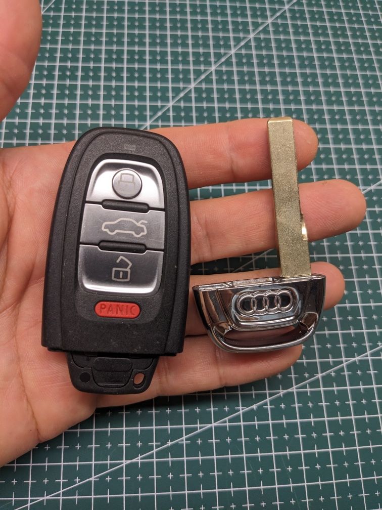 Ключ Audi А4 А6 А7 Q5 keyless