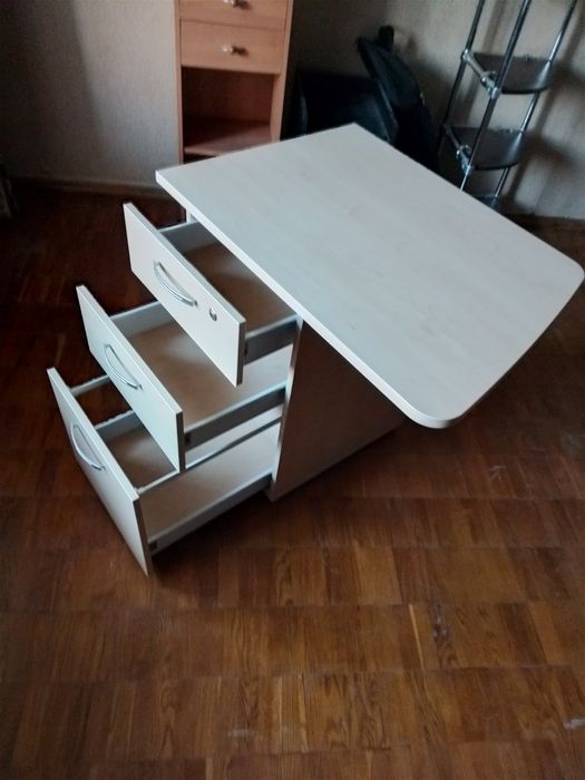 Стіл стол письмовий