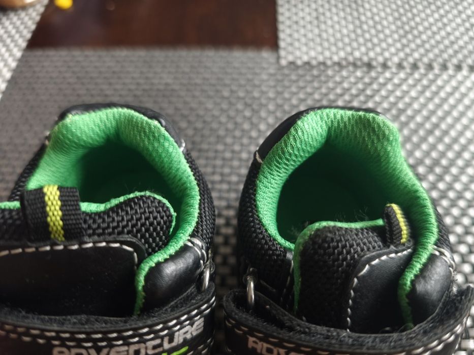Buciki, buty, trzewiki jesienne, zimowe na rzepy