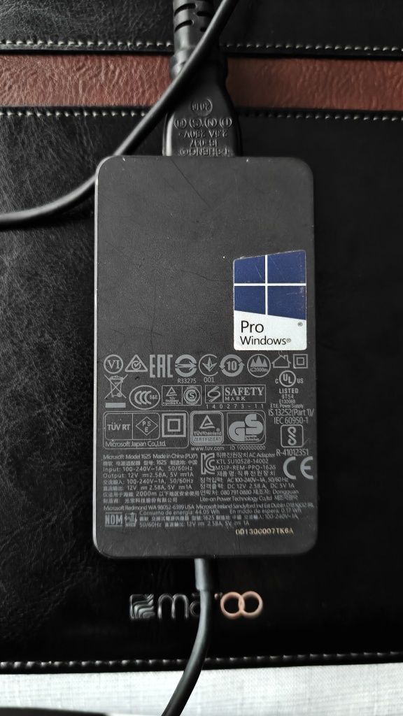 Microsoft Surface Pro 5 1796 I5-7300U