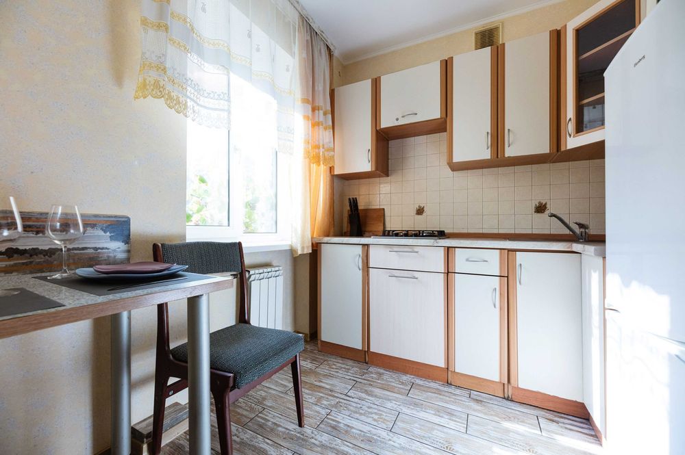 СВІТЛО є 24/7 1К квартира метро Дарниця  3 поверх