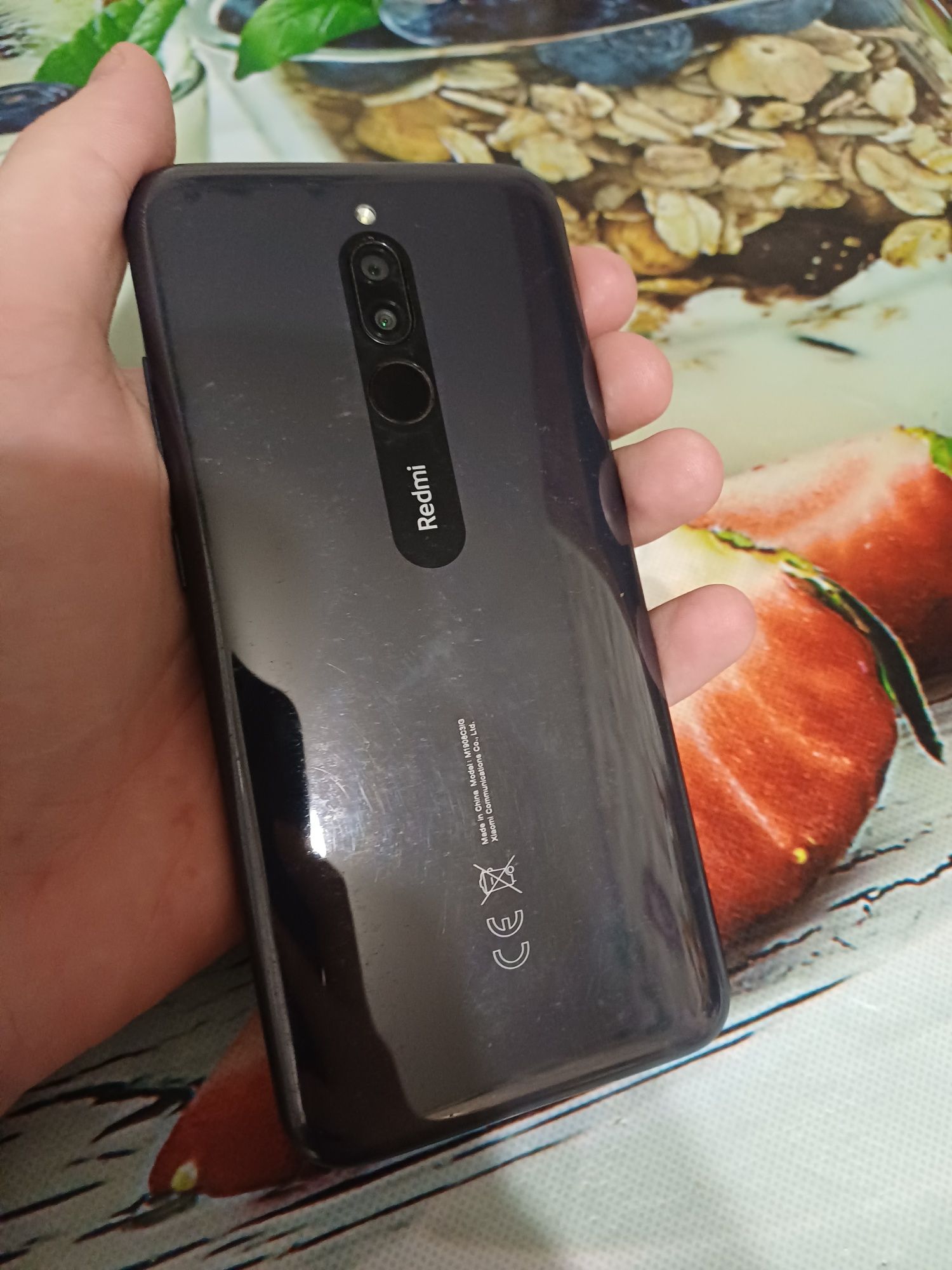 Продам Redmi 8 4/64