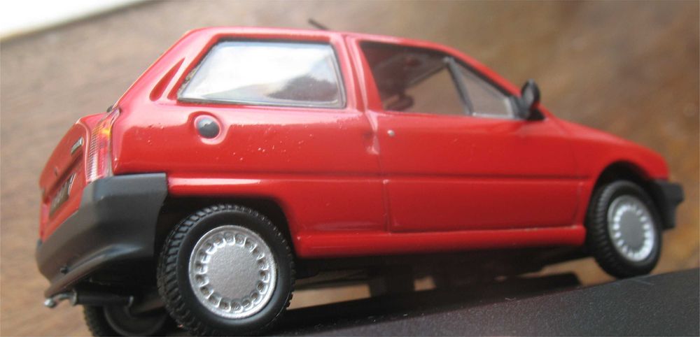 Citroen AX 10E - 1987 (Escala 1/43)