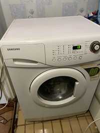 Продам стиральную машинку «Samsung” на 5.2 в нормальном состоянии