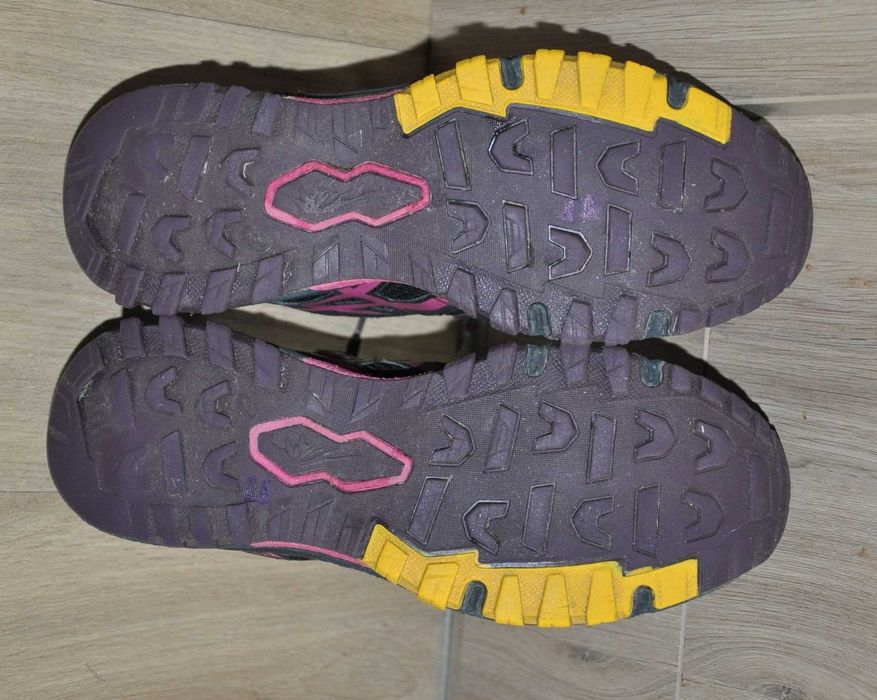 Adidasy ASICS GEL-FujiAttack 5  R.39 sportowe, do biegania