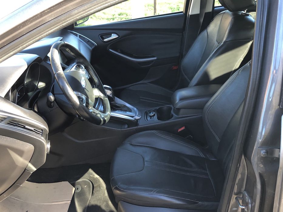 Форд фокус тітанніум2.0і,автомат 2012р