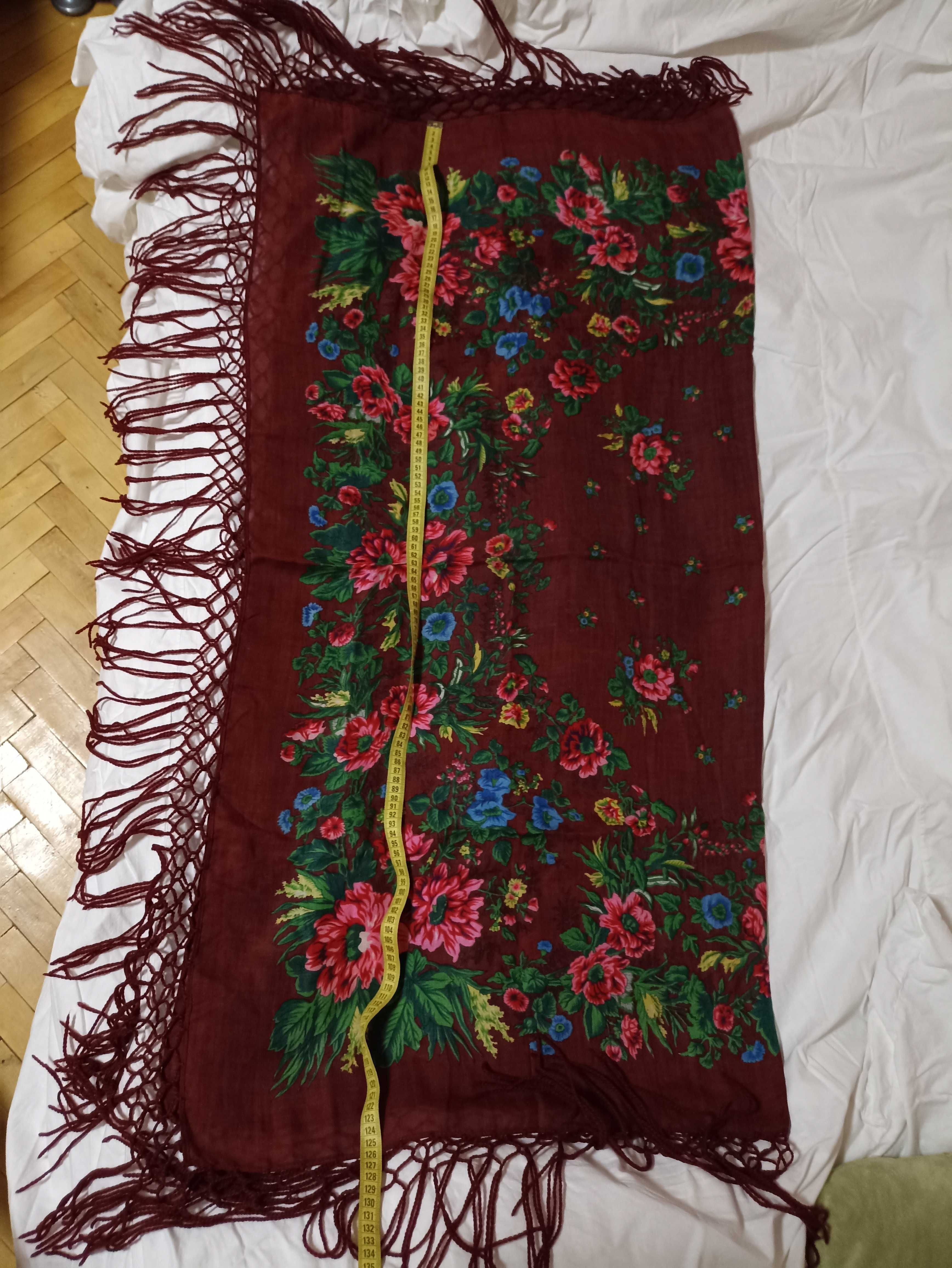 Хустки жіночі нові та бв