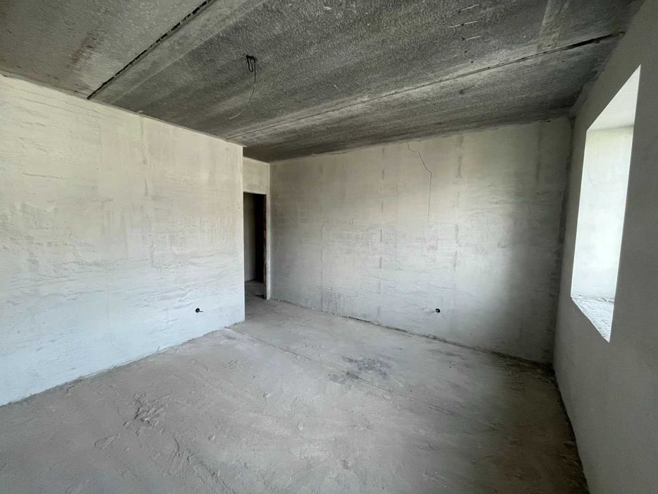 Однокімнатна квартира в зданій новобудові Виставка