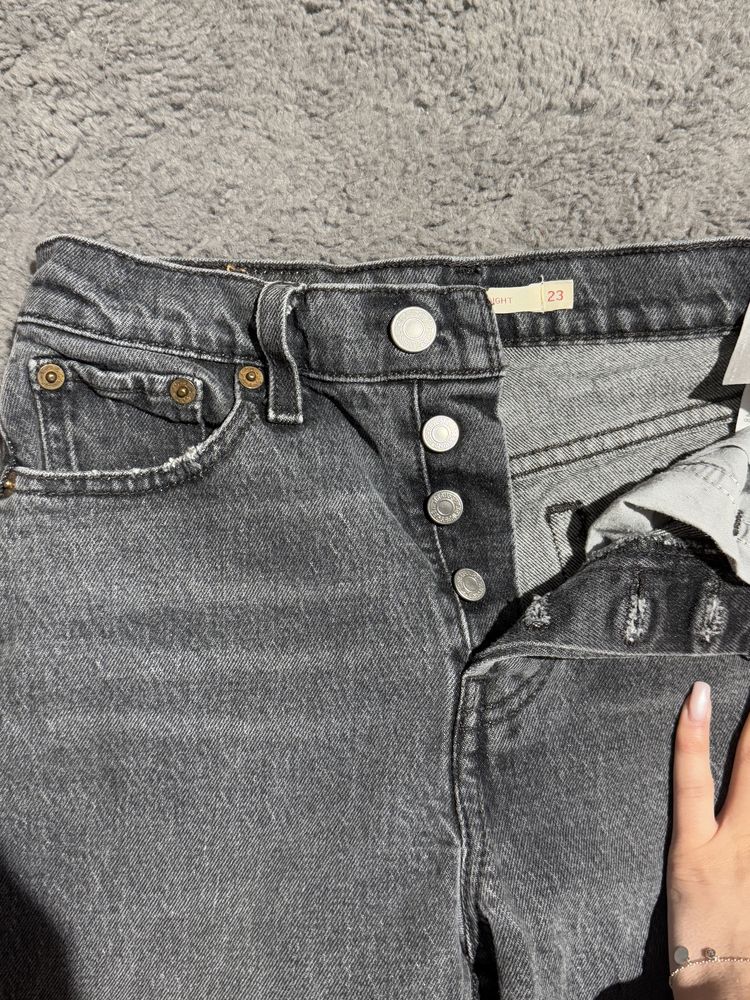 Jeansy damskie Levi’s