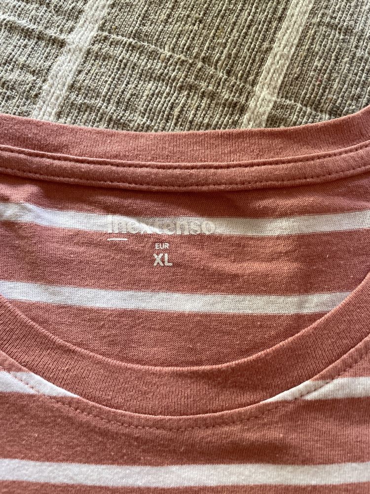 T-Shirt- XL - salmao com riscas brancas