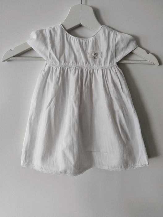 Sukienka na chrzest 68